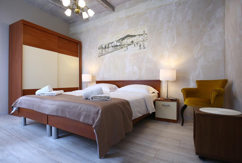 Luxury Lidija Rooms Split Exterior photo